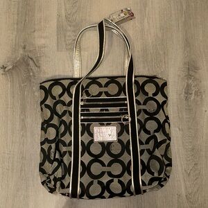 Coach Shoulder Bag!